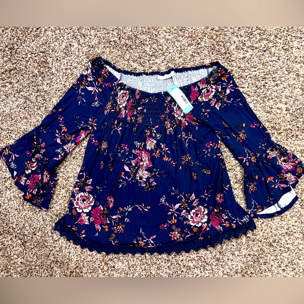 Luq Stitch Fix Women’s Small NEW Crochet Detail Smocked Knit Top